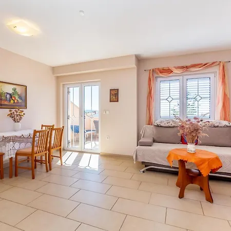 Apartman Ana Krk Town Exterior photo