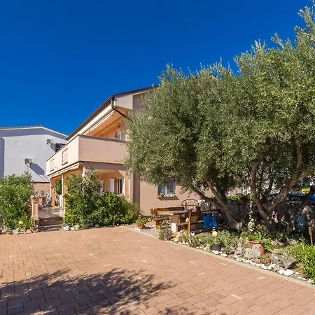 Apartman Ana Krk Town Exterior photo
