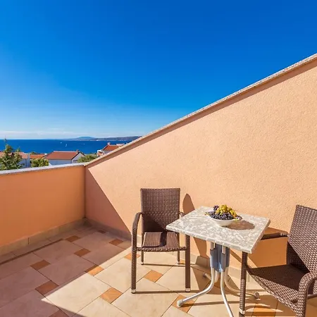 Apartman Ana Krk Town Exterior photo