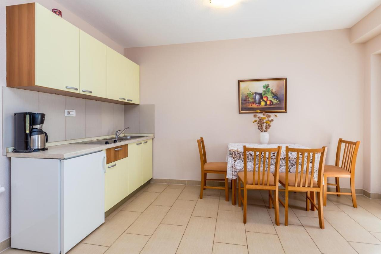 Apartment Ana