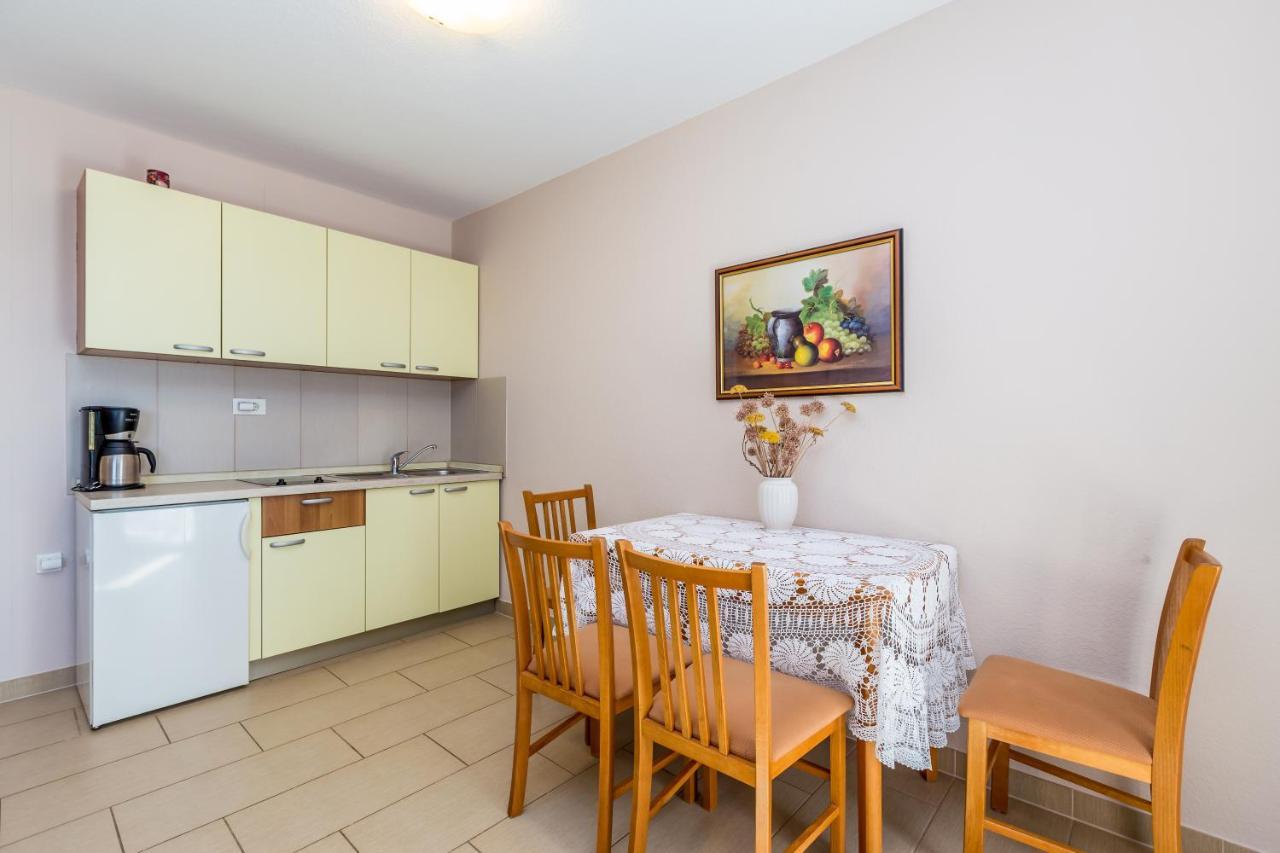 Apartment Ana