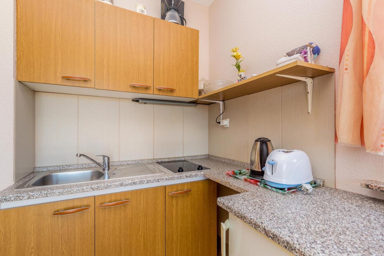 Apartment Ana *