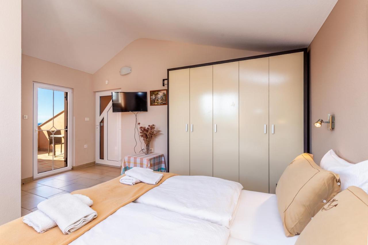 Ana Apartment Krk Town